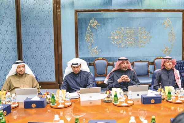 شريدة المعوشرجي وعبدالرحمن المطيري وعبدالله اليحيا ود.محمد الوسمي