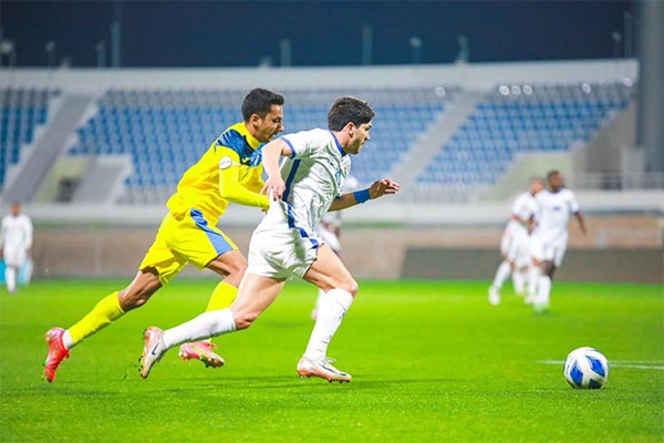 الجهراء يهزم الساحل ويتصدر "الأولى"