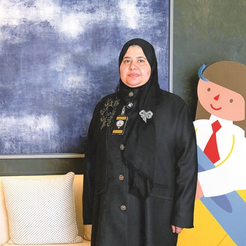 هناي المقهوي مديرة مدرسة  عبدالله خلف الدحيان الابتدائية بنين