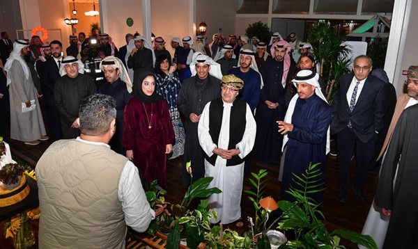 وزراء سياحة دول مجلس التعاون يزورون معرض «جاردينيا» ويحضرون العرض المسرحي التاريخي «محيط الأرض»