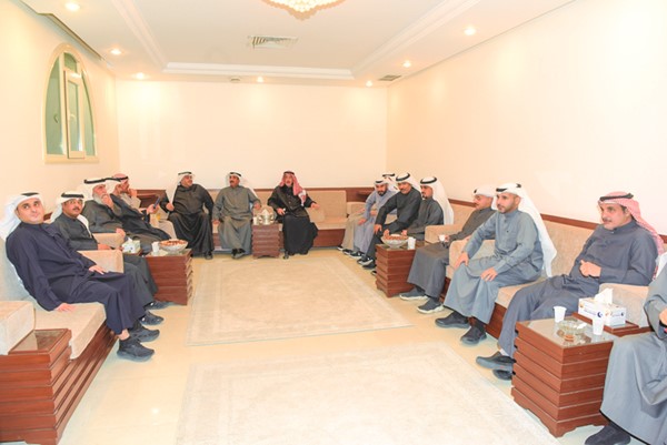 جموع المهنئين في ديوان ناصر الجدعان