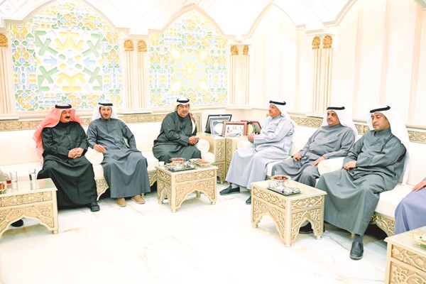 تبادل الأحاديث الودية