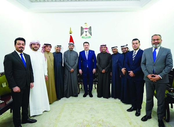   منصور المطيري وسعود الحجيلان والفنان طارق العلي وعدد من أعضاء الاتحاد بضيافة رئيس الوزراء العراقي م.محمد شياع السوداني