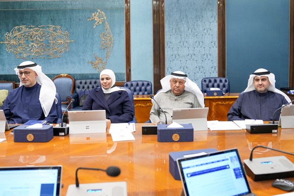 المستشار ناصر السميط وطارق الرومي ونورة الفصام وخليفة العجيل