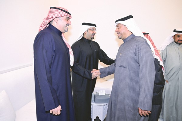 أ.د.حمد المطر ومهند الساير يهنئان فهد العبدالجادر