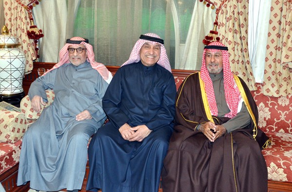 سمو الشيخ د.محمد الصباح ومحمد جاسم البرجس وفيصل جاسم البرجس