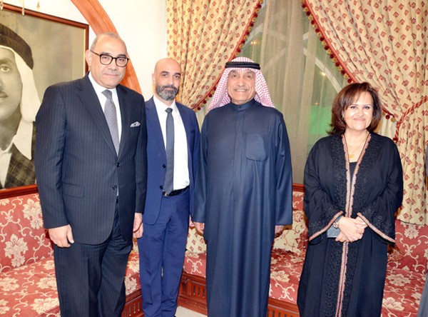 ممثلة مفوضية الأمم المتحدة للاجئين نسرين الربيعان وسفير العراق المنهل الصافي يهنئان