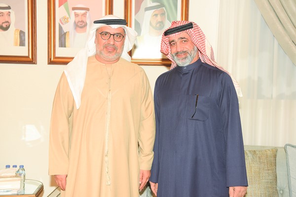 السفير الإماراتي د.مطر النيادي يتلقى مباركة بالشهر الفضيل
