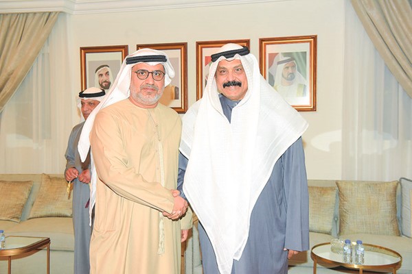 محمد الصبر يقدم التهاني للسفير الإماراتي د.مطر النيادي