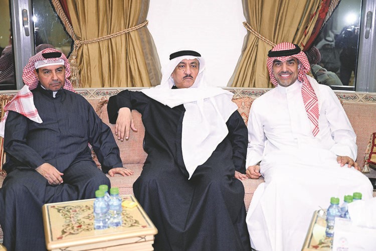 مسلم البراك مهنئا د.سعد البراك بالشهر الفضيل