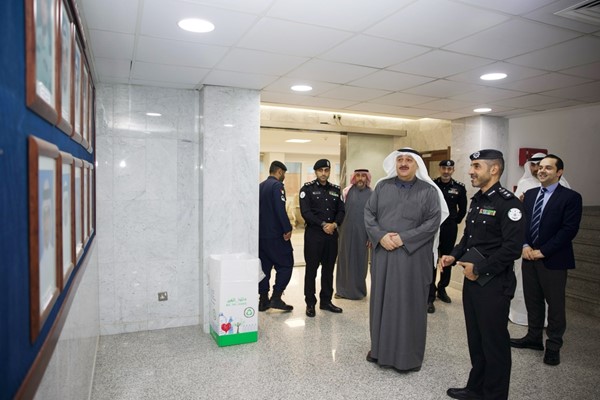 وزير الصحة يتفقد الخدمات الطبية في قاعدة صباح الأحمد البحرية ومنفذ النويصيب الحدودي