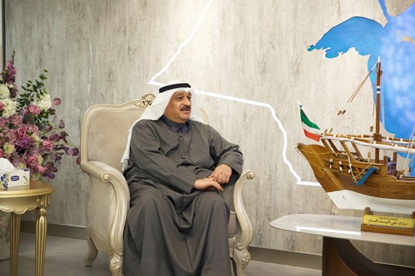 وزير الصحة يتفقد الخدمات الطبية في قاعدة صباح الأحمد البحرية ومنفذ النويصيب الحدودي