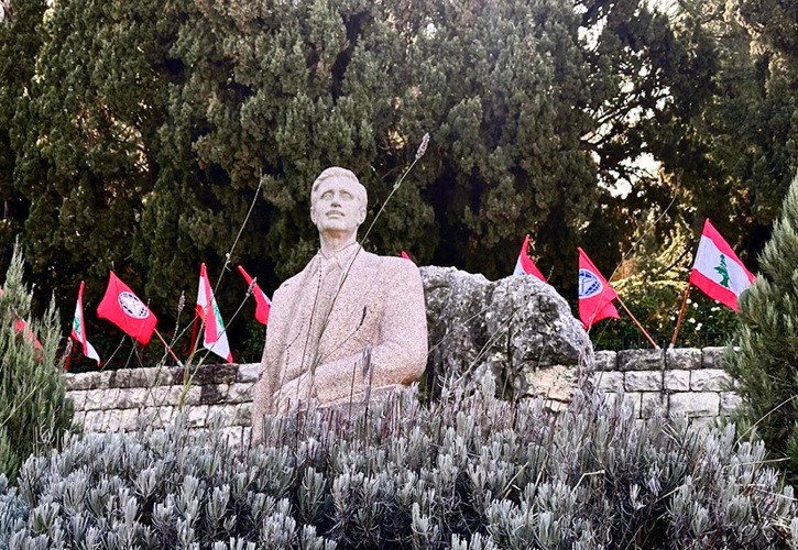 هل سيطوي جنبلاط مناسبة ذكرى استشهاد والده؟