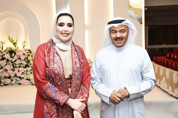 الشيخة مريم الصباح مع عبدالرحمن العقل