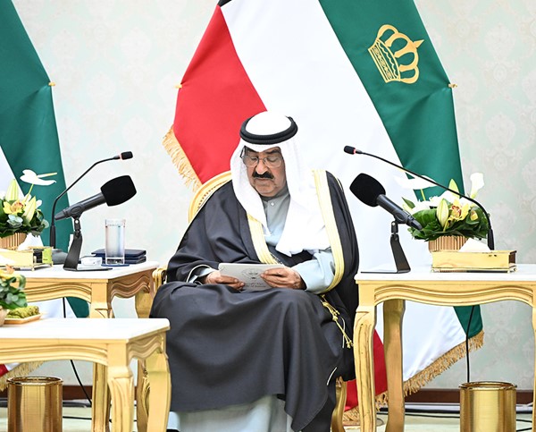صاحب السمو يزور المجلس الأعلى للقضاء: سرعة تكويت القضاء والوظائف المساندة