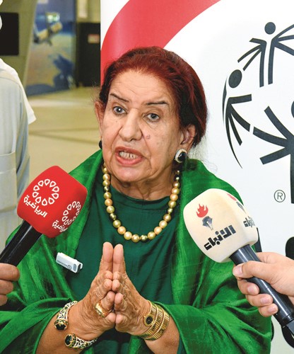 الرئيس الفخري للنادي الرياضي للمعاقين الشيخة شيخة العبدالله