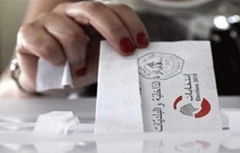 صور ارشيفية من اجواء الانتخابات البلدية في لبنان (محمود الطويل)