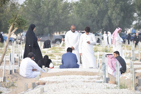 زيارة المقابر في العيد.. وفاء لأحباب رحلوا