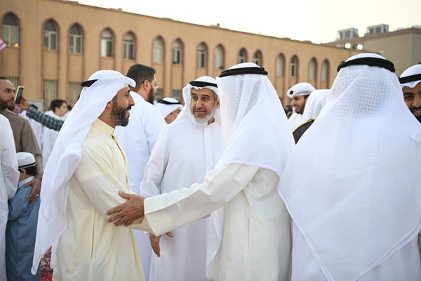 خطباء المساجد: يوم العيد يوم طاعة وبر يشرع فيه إظهار الفرح والسرور