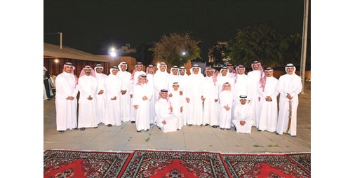 محافظة الجهراء تحتفل بالعرضة الكويتية في عيد الفطر