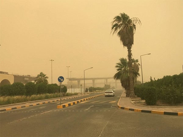 فهد العتيبي لـ«الأنباء»: موجة غبار مساء اليوم والأجواء تتحسن نهار غد
