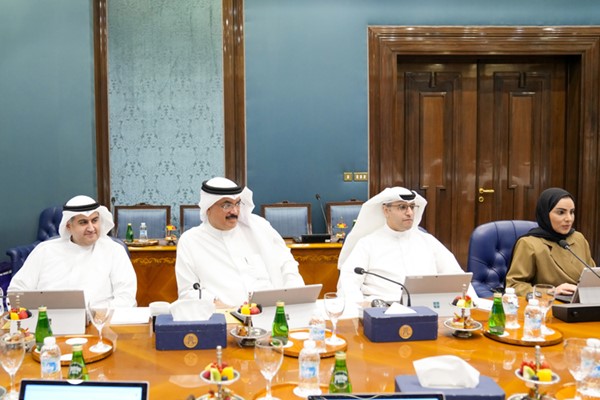 د.أمثال الحويلة وعبداللطيف المشاري وم.سيد جلال الطبطبائي والمستشار ناصر السميط