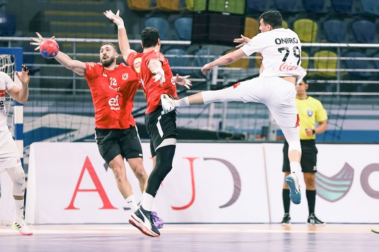 جانب من مباراة الأهلي والزمالك في نهائي كأس مصر لكرة اليد