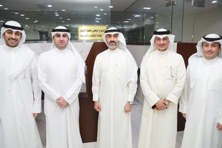 الديوان الوطني لحقوق الإنسان يفتتح مكتباً للشكاوى في جمعية المحامين