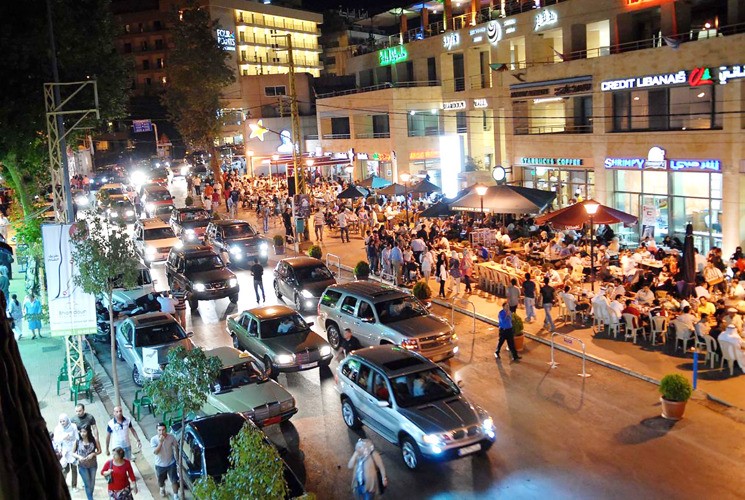 صور أرشيفيةزحمة السياحة في بحمدون