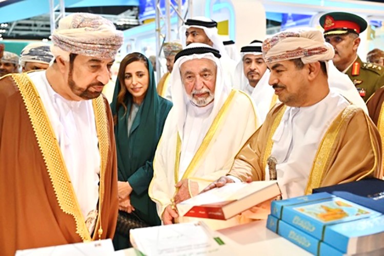 افتتاح معرض مسقط الدولي للكتاب بمشاركة كويتية