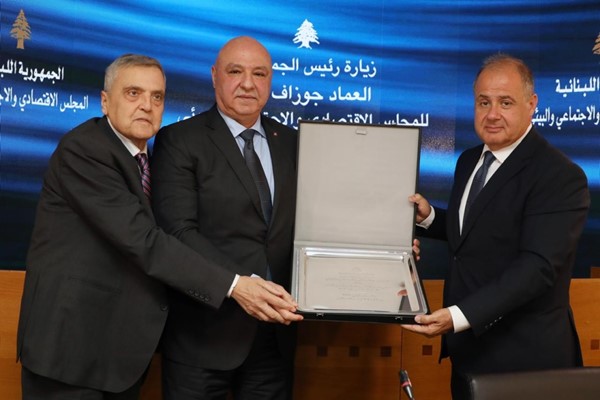 رئيس الجمهورية العماد جوزف عون خلال زيارته للمجلس الاقتصادي والاجتماعي في ساحة النجمة وسط بيروت (محمود الطويل)