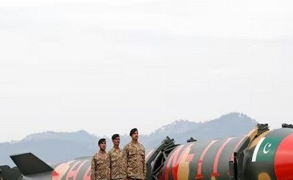 باكستان تجري تجربة إطلاق صاروخ ثانية في ظل التوترات مع الهند 2 1306753 1