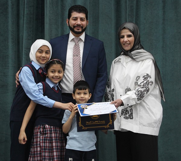 مدرسة البكالوريا الأمريكية احتفلت بتكريم أولياء الأمور تقديراً لمشاركتهم الفعالة والبنّاءة في المجتمع المدرسي