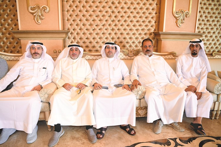 عبدالكريم الشحومي ومسلم الشحومي وسعود الشحومي وثامر الصواغ والكاشف أحمد