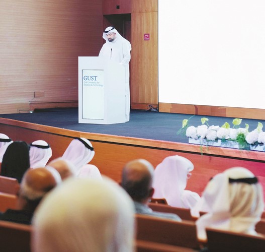 أحمد الحماد متحدثا