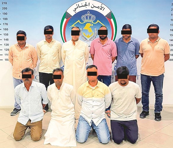 المتهم الرئيسي متوسطا عددا من الوسطاء