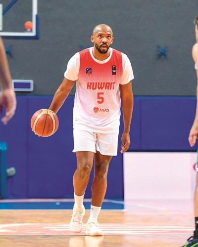 حمد عدنان أفضل لاعب
 في الموسم