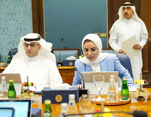 د.أمثال الحويلة وعبداللطيف المشاري