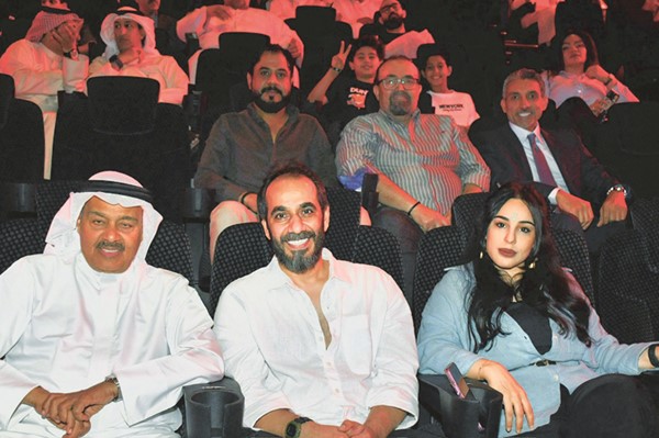 عبدالرحمن العقل وعلي السلطان وشهد الراشد من بين الحضور