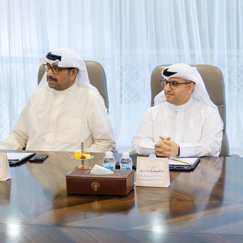 وزير الدفاع الشيخ عبدالله العلي ووزير الدولة لشؤون البلدية ووزير الدولة لشؤون الإسكان  عبداللطيف المشاري