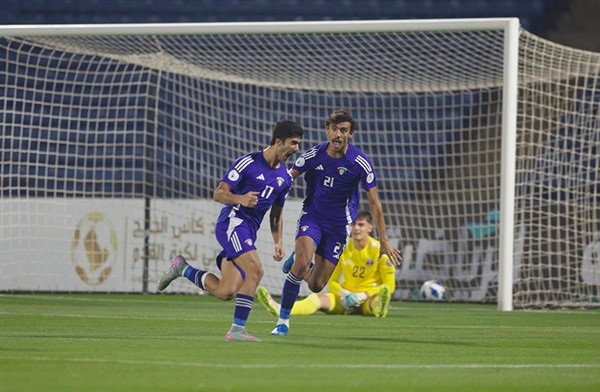 " أزرق الشباب" يتعادل والمنتخب القطري بهدفين