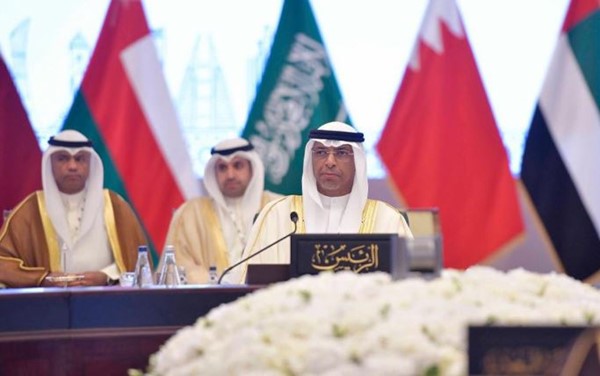 رئيس ديوان الخدمة المدنية د. عصام الربيعان يرأس الاجتماع