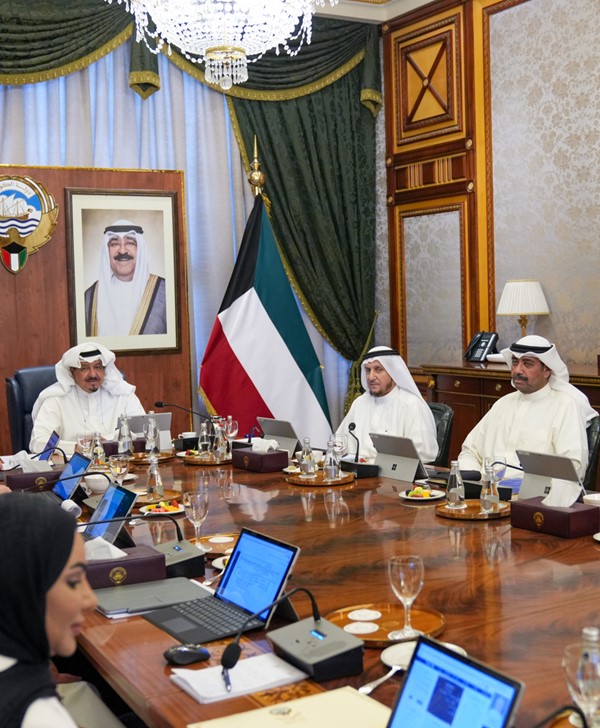 مجلس الوزراء: قبول التبرعات المقدمة من عدد من الشركات والجمعيات التعاونية المتعلقة بتطوير الزراعات التجميلية على الطرق الرئيسية