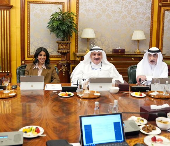 الشيخ فهد اليوسف ود.أحمد العوضي ود.نورة المشعان
