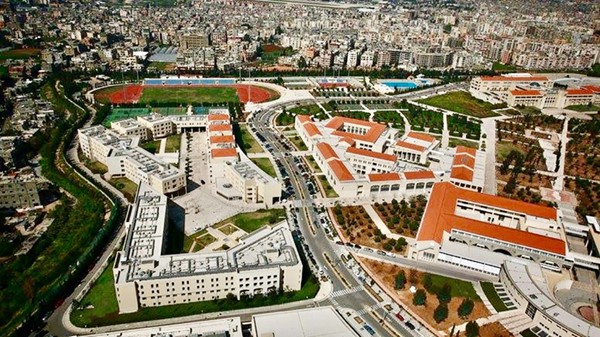 المجمع الرئيسي للجامعة اللبنانية في ألحدت (محمود الطويل)