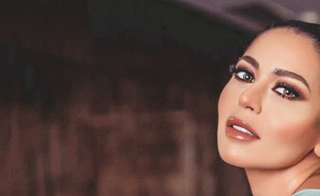 لقاء الخميسي: «روج أسود» قريباً