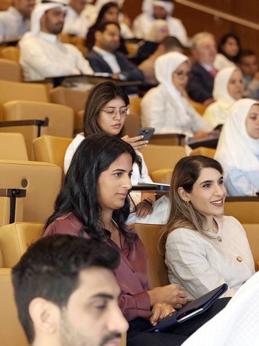 جامعة الكويت تنظّم لقاءً تنويرياً لأعضاء الهيئة الأكاديمية والهيئة الأكاديمية المساندة الجدد