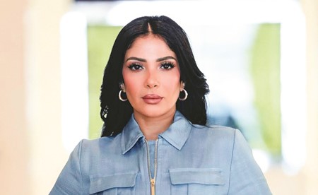 منى تعود لـ«طالع نازل»