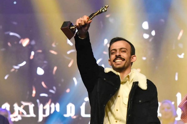 هاني الهزاع وجائزة أفضل عرض متكامل