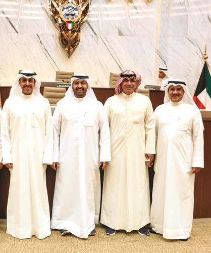 عبدالله العنزي وسعود الكندري وفهد العبدالجادر ووليد الدغر
